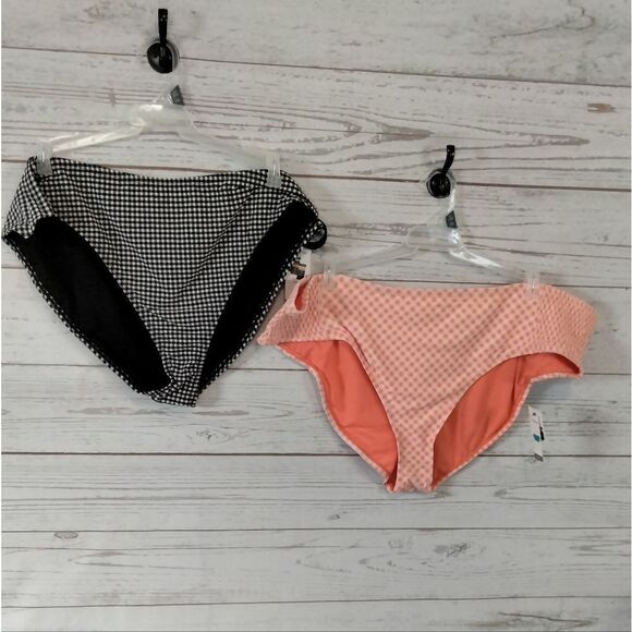 NWT: Time & Tru - woman's bikini bottoms - Picture 2 of 13